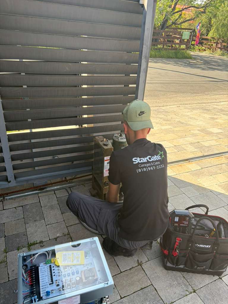 Sliding gate track repair Los Angeles